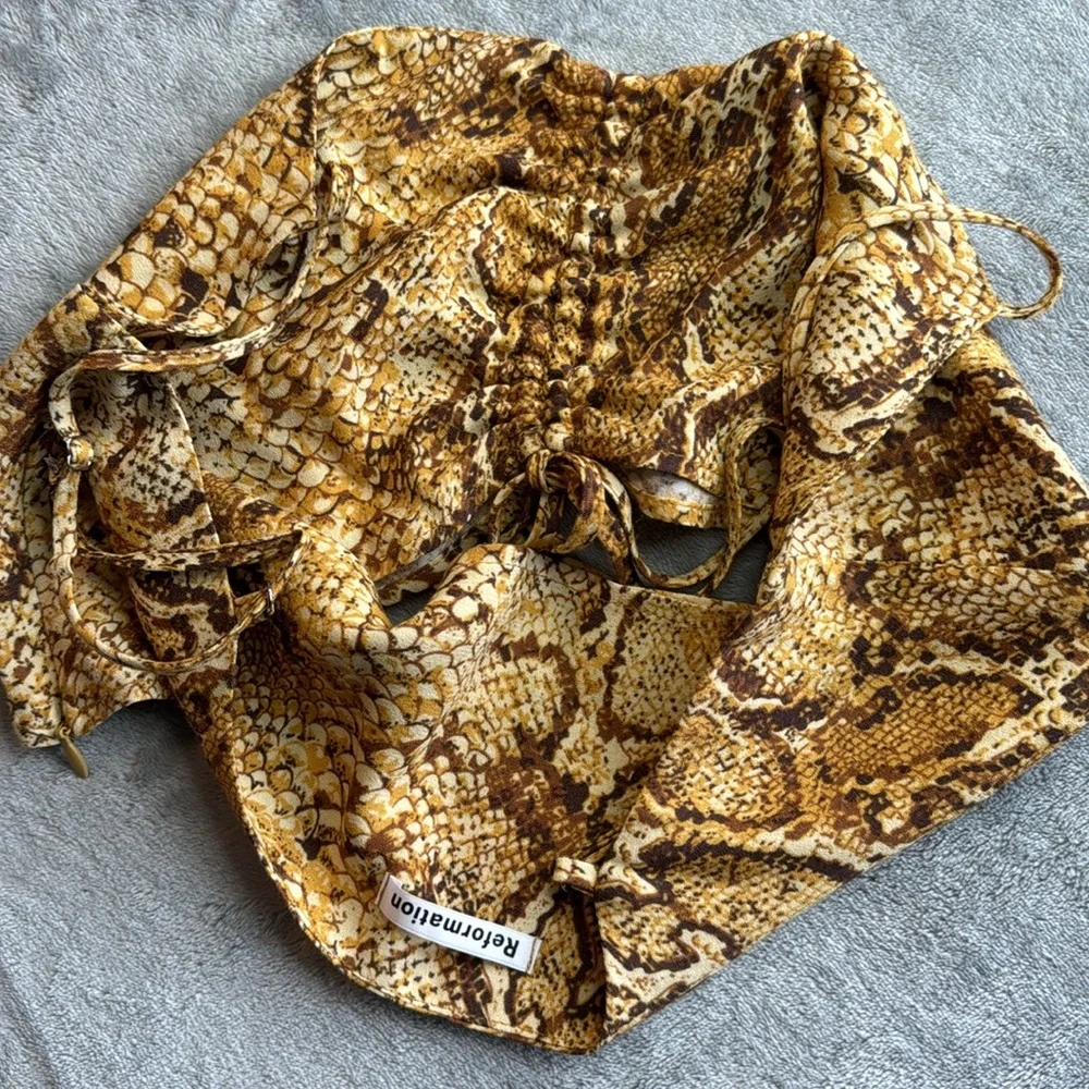 NWOT Reformation Ali Boa Crop Top Snake Print Size 2 - Picture 8 of 13